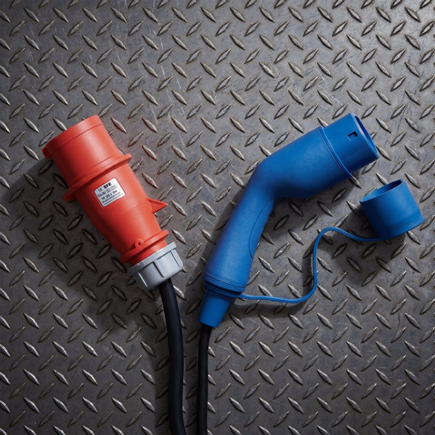 Voldt® cargador coche electrico CEE | 3 fase | 8A - 16A | 11kW + APP